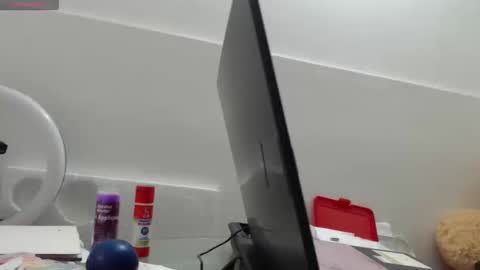 Snapshot of anahibrowns95 chatting on 3, 3, 2026 Anahi Browns online show from 3, 3, 2026