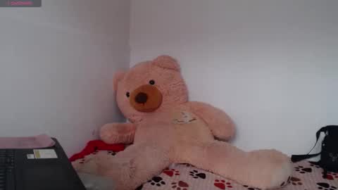 Snapshot of anahibrowns95 chatting on 25, 3, 2026 Anahi Browns online show from 25, 3, 2026