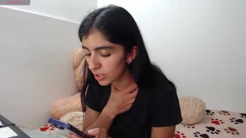 Snapshot of anahibrowns95 chatting on 27, 3, 2026 Anahi Browns online show from 27, 3, 2026