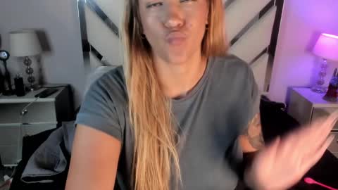 Anah Jones online show from 12, 2, 2025