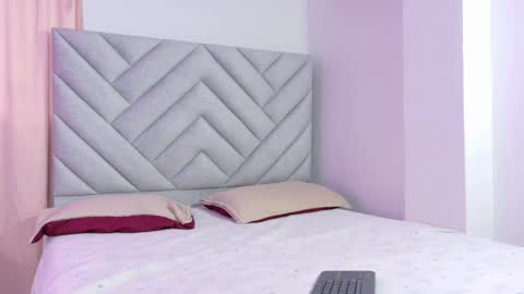 Snapshot of anaisdream_ chatting on 24, 2, 2026 anaisdream_ online show from 24, 2, 2026