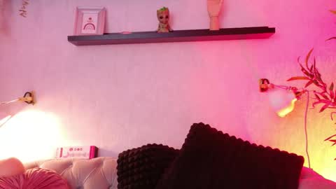 Anaise  online show from 22, 10, 2025