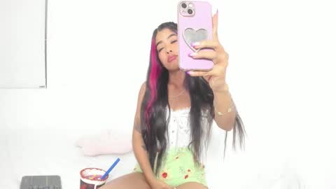 Snapshot of analia_collins chatting on 18, 3, 2026 Ana online show from 18, 3, 2026