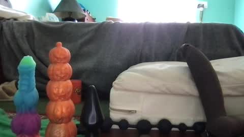 Snapshot of analzilla chatting on 12, 9, 2025 Mandy online show from 12, 9, 2025