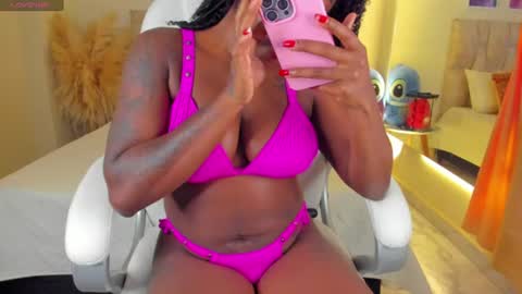 A N A  my connection hours are from 600 pm to 12 pm Colombian time online show from 19, 7, 2026