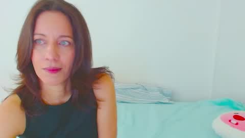 Snapshot of anapereira12 chatting on 21, 4, 2026 anapereira12 online show from 21, 4, 2026