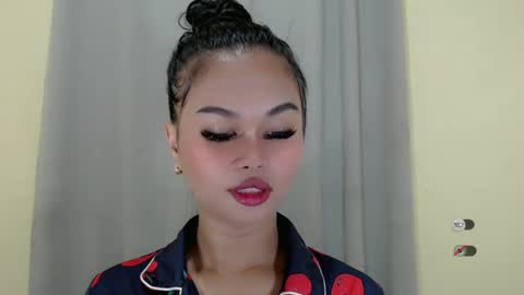 Snapshot of anaruru_ chatting on 24, 2, 2025 ANA online show from 24, 2, 2025