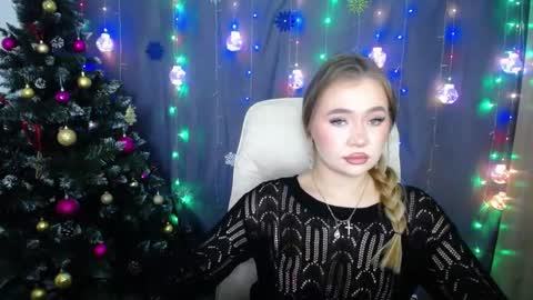 Snapshot of anastacyyellig chatting on 16, 12, 2024 anastacyyellig online show from 16, 12, 2024