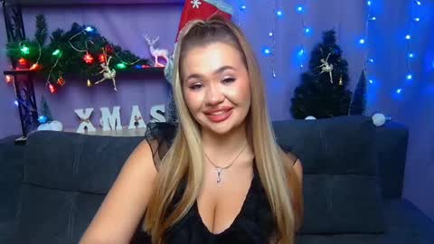 Snapshot of anastacyyellig chatting on 22, 12, 2024 anastacyyellig online show from 22, 12, 2024