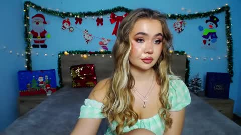 Snapshot of anastacyyellig chatting on 31, 12, 2024 anastacyyellig online show from 31, 12, 2024