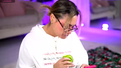 AnastasyaNoir online show from 17, 12, 2025