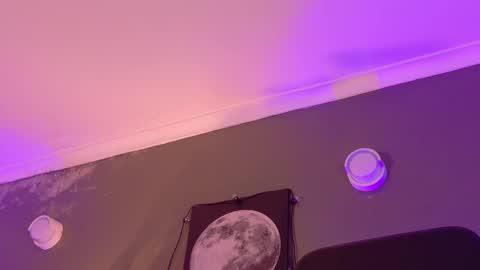 Kendra  online show from 7, 11, 2025