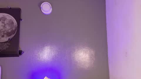 Kendra  online show from 4, 12, 2025