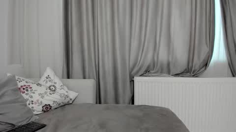 Snapshot of anayscaandy chatting on 12, 2, 2025 Andreea online show from 12, 2, 2025
