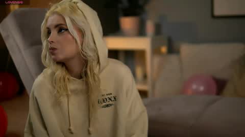 Snapshot of andiahart chatting on 1, 4, 2026 Rosse online show from 1, 4, 2026