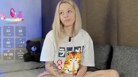 Snapshot of andneveragain chatting on 10, 3, 2025 andneveragain online show from 10, 3, 2025