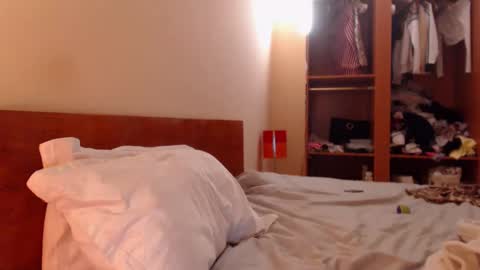 Snapshot of andrasweetie chatting on 1, 12, 2024 Andra online show from 1, 12, 2024