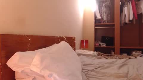 Snapshot of andrasweetie chatting on 8, 12, 2024 Andra online show from 8, 12, 2024