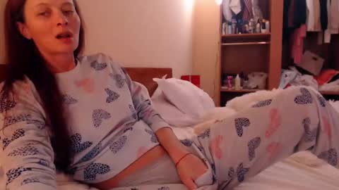 Snapshot of andrasweetie chatting on 8, 3, 2025 Andra online show from 8, 3, 2025