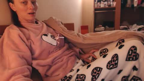 Snapshot of andrasweetie chatting on 5, 1, 2026 Andra online show from 5, 1, 2026