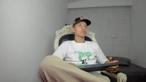 Snapshot of andre_blow chatting on 21, 9, 2025 Andre Blow online show from 21, 9, 2025