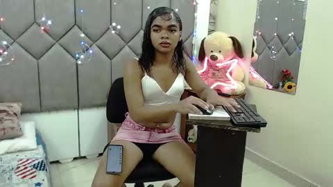 Snapshot of andrea_castt chatting on 17, 3, 2026 Andrea Castt online show from 17, 3, 2026