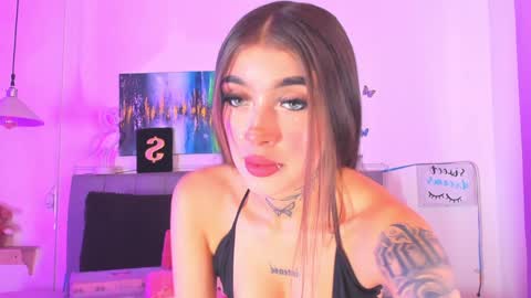 Andrea  online show from 5, 1, 2025