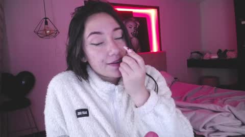 Andrea Ramos online show from 11, 12, 2024