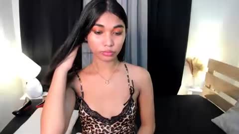 Snapshot of andreajane69 chatting on 14, 11, 2025 andreajane69 online show from 14, 11, 2025