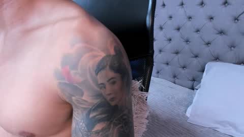 insta andres clark  online show from 21, 11, 2025