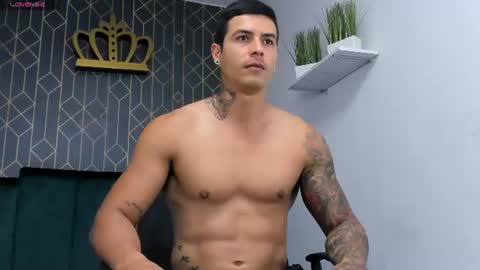 Snapshot of andres_clark chatting on 7, 7, 2026 insta andres clark online show from 7, 7, 2026
