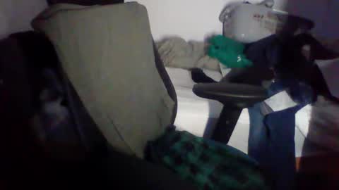 Snapshot of andresse_lat chatting on 12, 4, 2026 andresse_lat online show from 12, 4, 2026