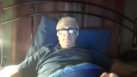 Andrew online show from 25, 4, 2026