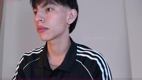 Snapshot of andrew_courtz chatting on 24, 11, 2025 Andrew Courtz online show from 24, 11, 2025