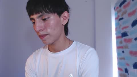 Snapshot of andrew_courtz chatting on 5, 3, 2026 Andrew Courtz online show from 5, 3, 2026