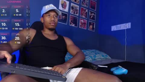 Snapshot of andrew_hoult chatting on 15, 12, 2024 Andrew online show from 15, 12, 2024