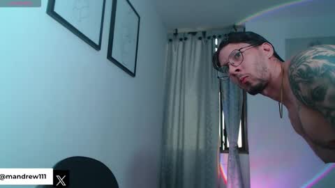 Snapshot of andrew_mathe chatting on 25, 11, 2025 Andrew Mathwes online show from 25, 11, 2025