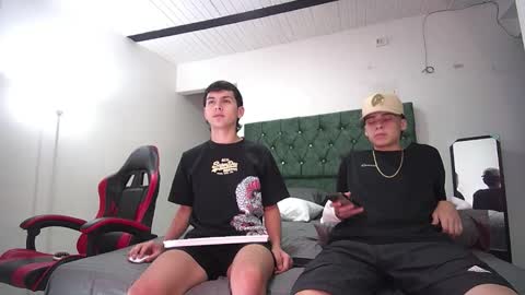 Snapshot of andrew_restrepo chatting on 10, 9, 2025 andrew restrepo online show from 10, 9, 2025