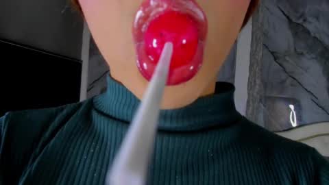 Snapshot of andrew_taylor0 chatting on 9, 9, 2025 Andrew Taylor0 online show from 9, 9, 2025