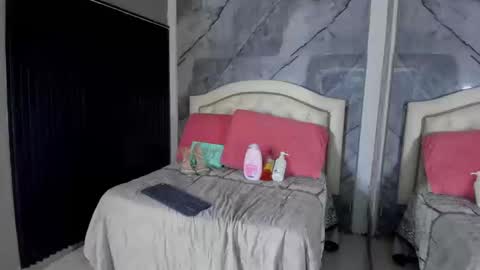 Snapshot of andrew_taylor0 chatting on 24, 9, 2025 Andrew Taylor0 online show from 24, 9, 2025