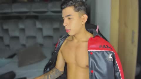 Andrew M. online show from 16, 9, 2025