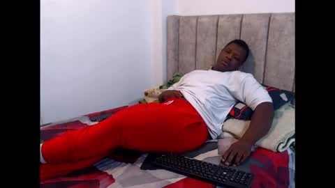 andrewburke06 online show from 15, 12, 2025