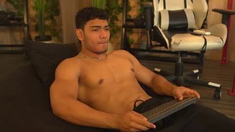 Snapshot of andrewcollen chatting on 3, 7, 2026 Andrew online show from 3, 7, 2026