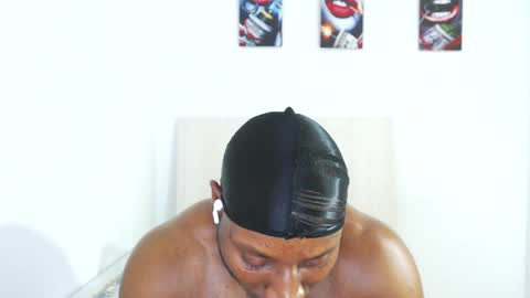 Snapshot of andrewoconnor__ chatting on 16, 4, 2026 Andrew Oconnor online show from 16, 4, 2026