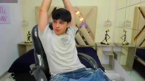 ANDREW online show from 12, 4, 2026