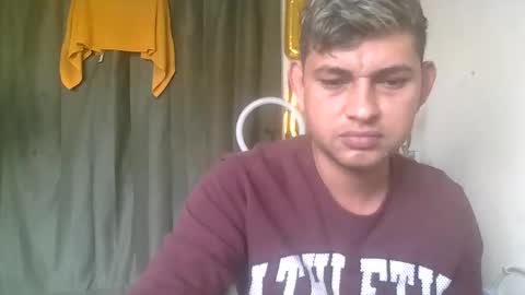 Snapshot of andriuz0306 chatting on 5, 5, 2026 andriuz0306 online show from 5, 5, 2026