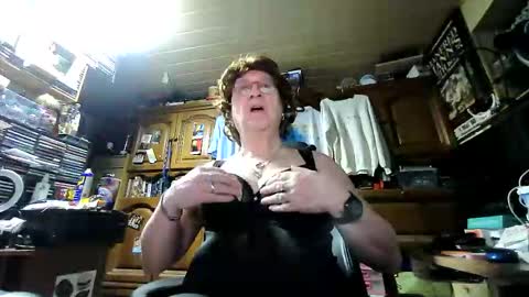 Snapshot of androgynia1 chatting on 8, 4, 2026 androgynia online show from 8, 4, 2026