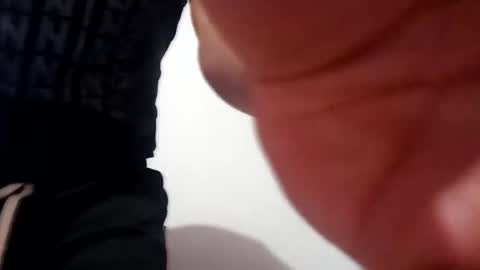 andy101075 online show from 26, 11, 2025