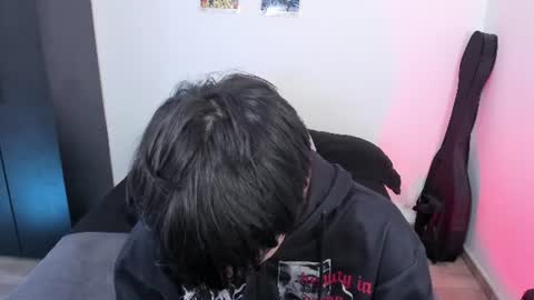 Snapshot of andy_bankai chatting on 9, 7, 2026 twx Andy twink3 online show from 9, 7, 2026