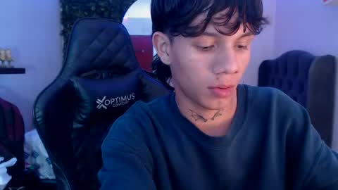 andy_dan1 online show from 5, 3, 2025